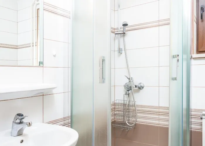 With Parking Space Stinjan, - 7368 Appartement