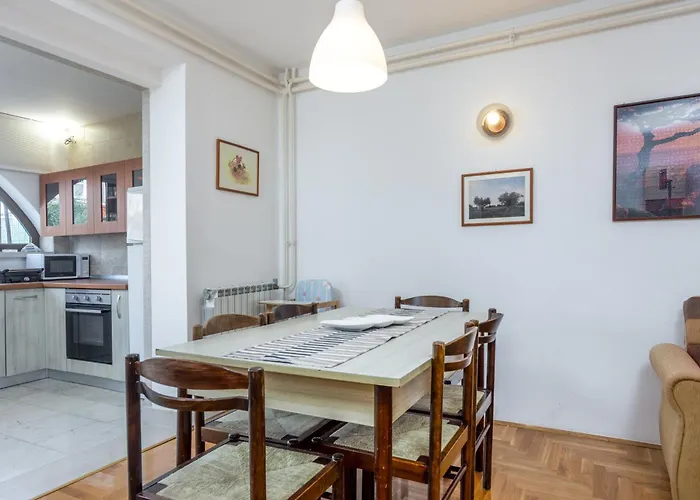 With Parking Space Stinjan, - 7368 * Pula