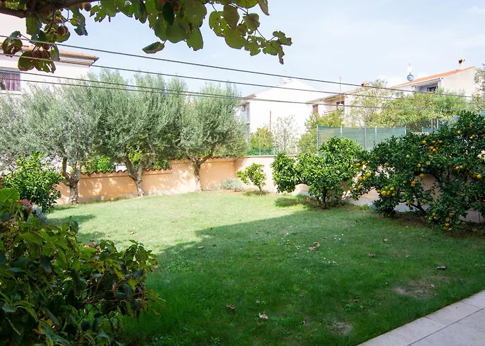 Appartement With Parking Space Stinjan, - 7368