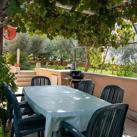 With Parking Space Stinjan, Pula - 7368 Pula