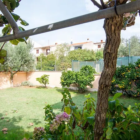 Apartment With Parking Space Stinjan, Pula - 7368 *