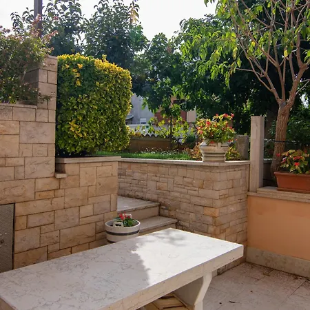 With Parking Space Stinjan, Pula - 7368 Apartment *