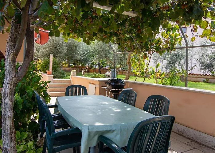 With Parking Space Stinjan, Pula - 7368 Pula