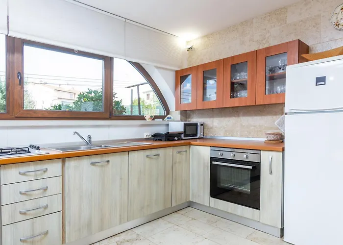 Appartement With Parking Space Stinjan, Pula - 7368 *